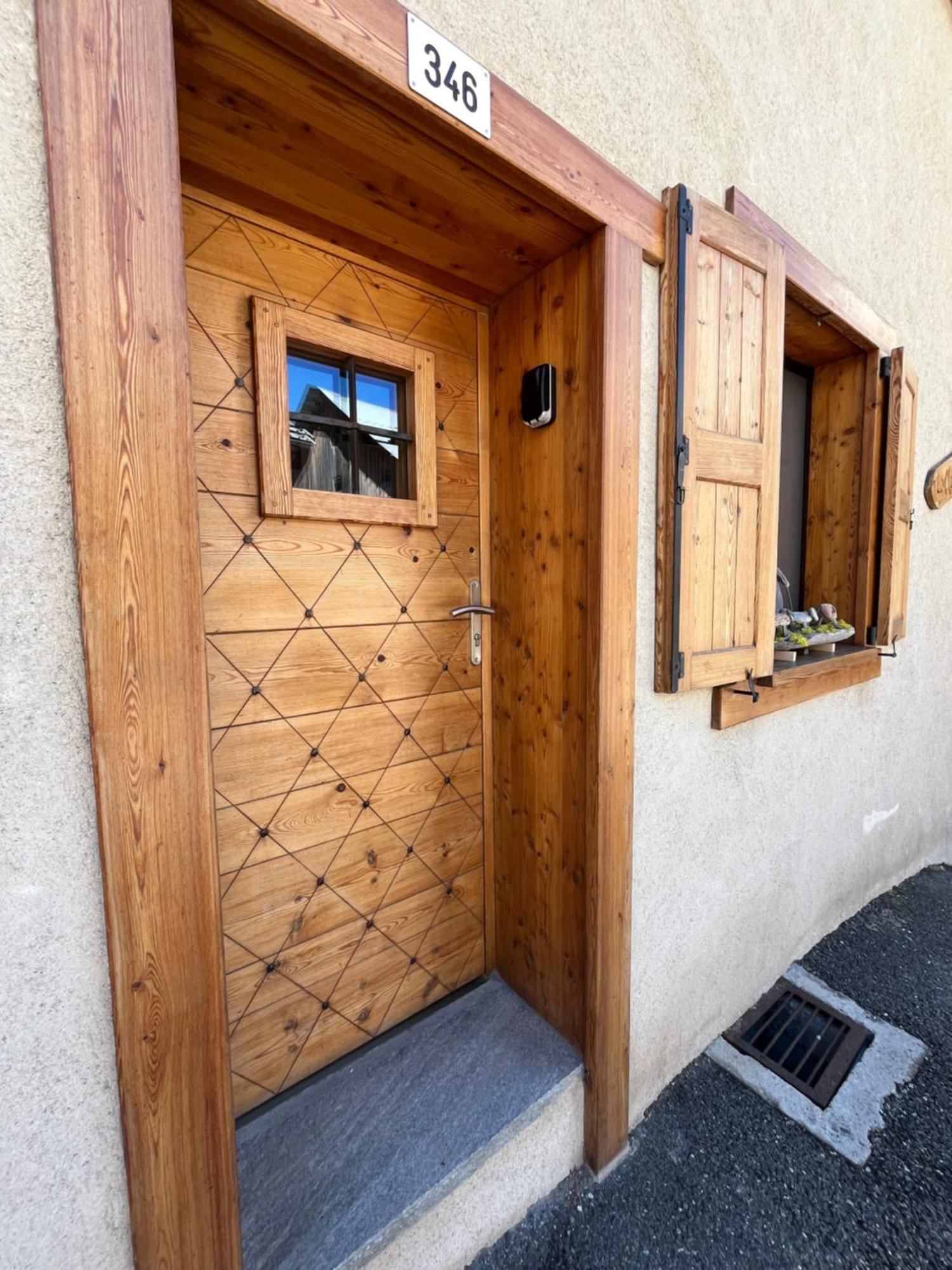 Studio Centre Village سيلاك المظهر الخارجي الصورة